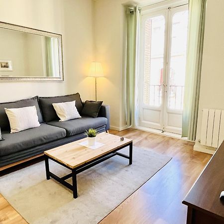 Dplace To Be - Luxury Apartment In Historic Center Мадрид Номер фото