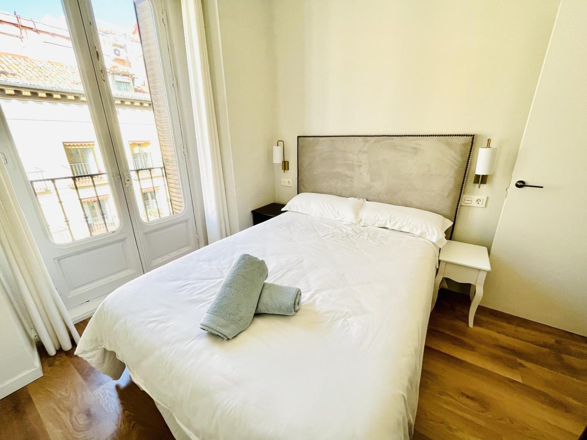 Dplace To Be - Luxury Apartment In Historic Center Мадрид Номер фото