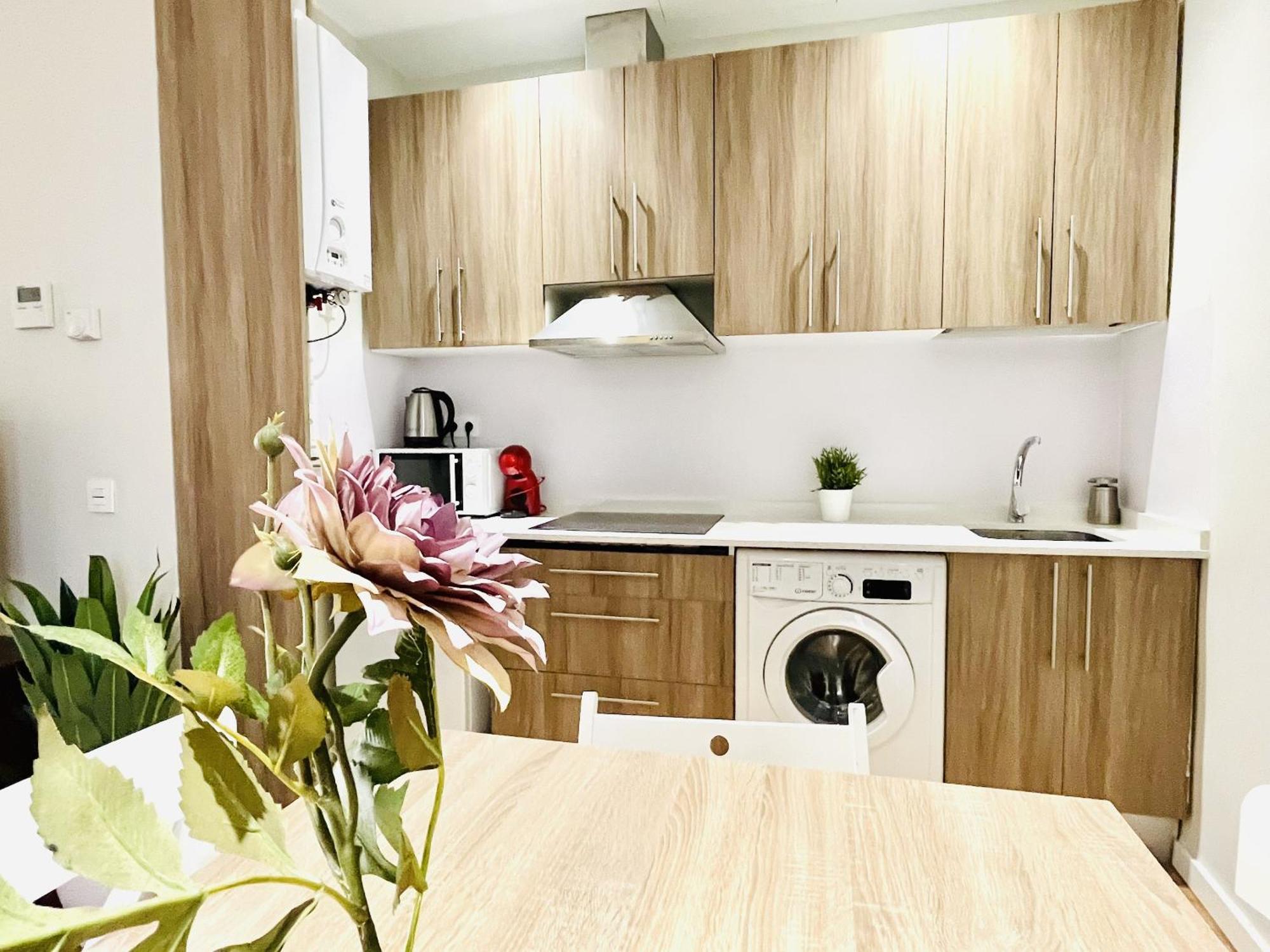Dplace To Be - Luxury Apartment In Historic Center Мадрид Номер фото
