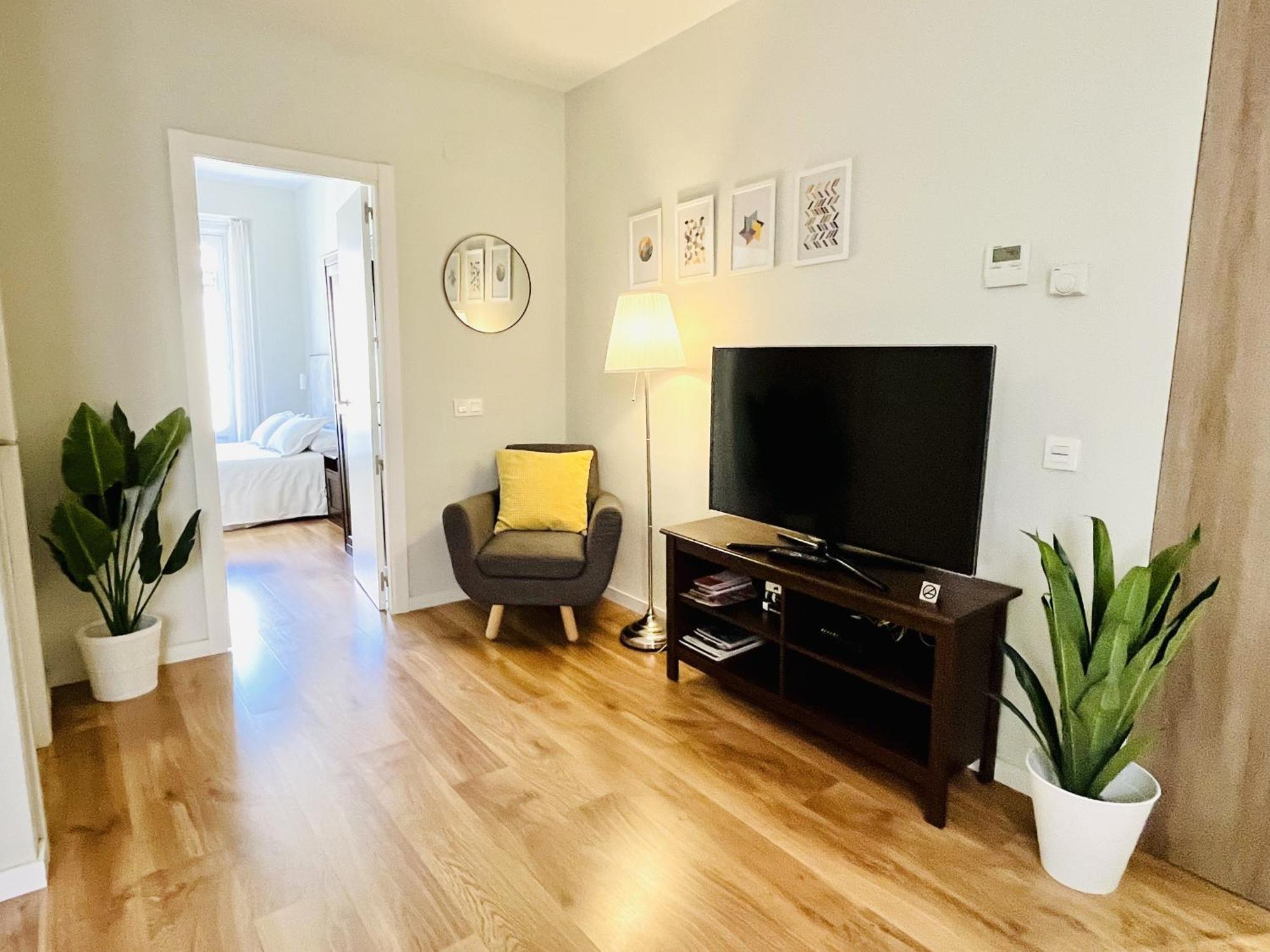 Dplace To Be - Luxury Apartment In Historic Center Мадрид Номер фото