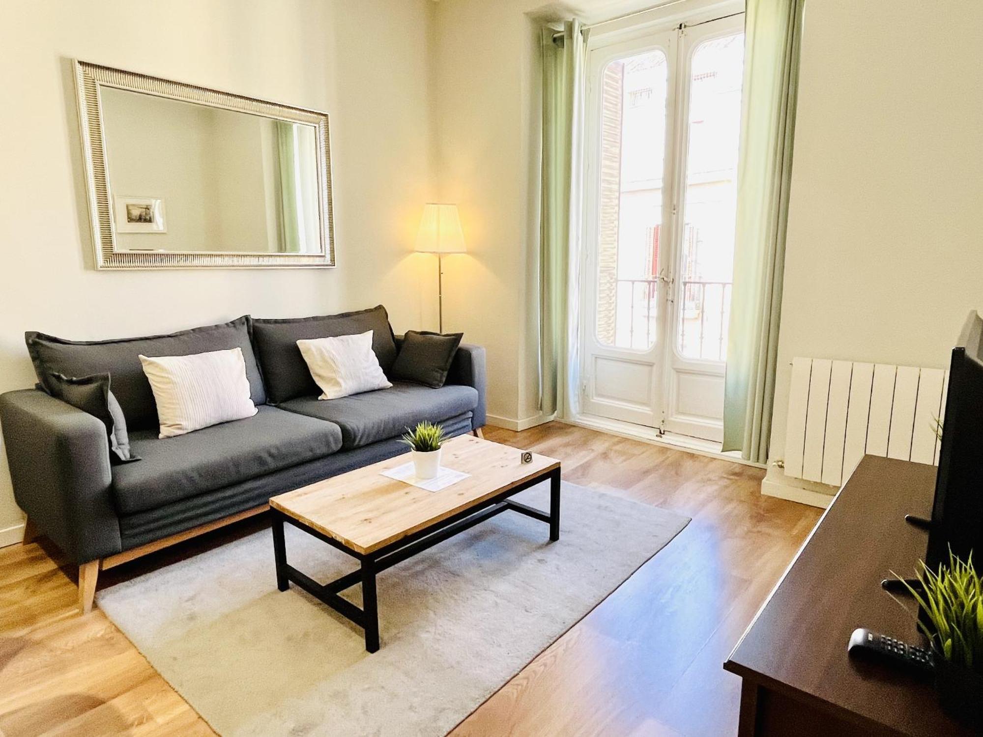Dplace To Be - Luxury Apartment In Historic Center Мадрид Номер фото
