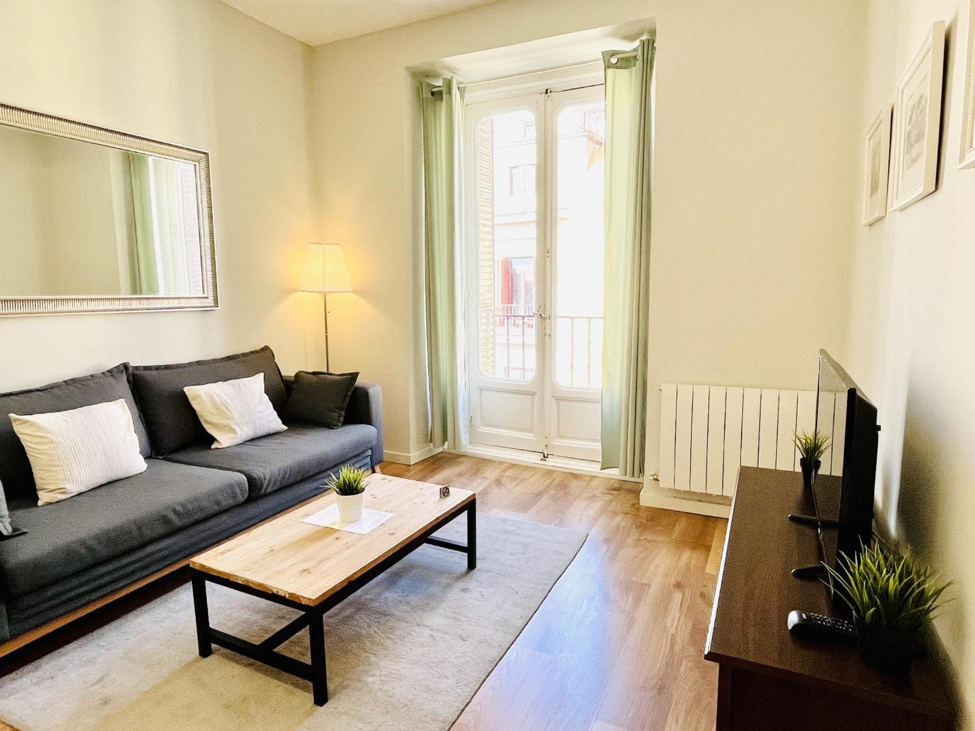 Dplace To Be - Luxury Apartment In Historic Center Мадрид Номер фото