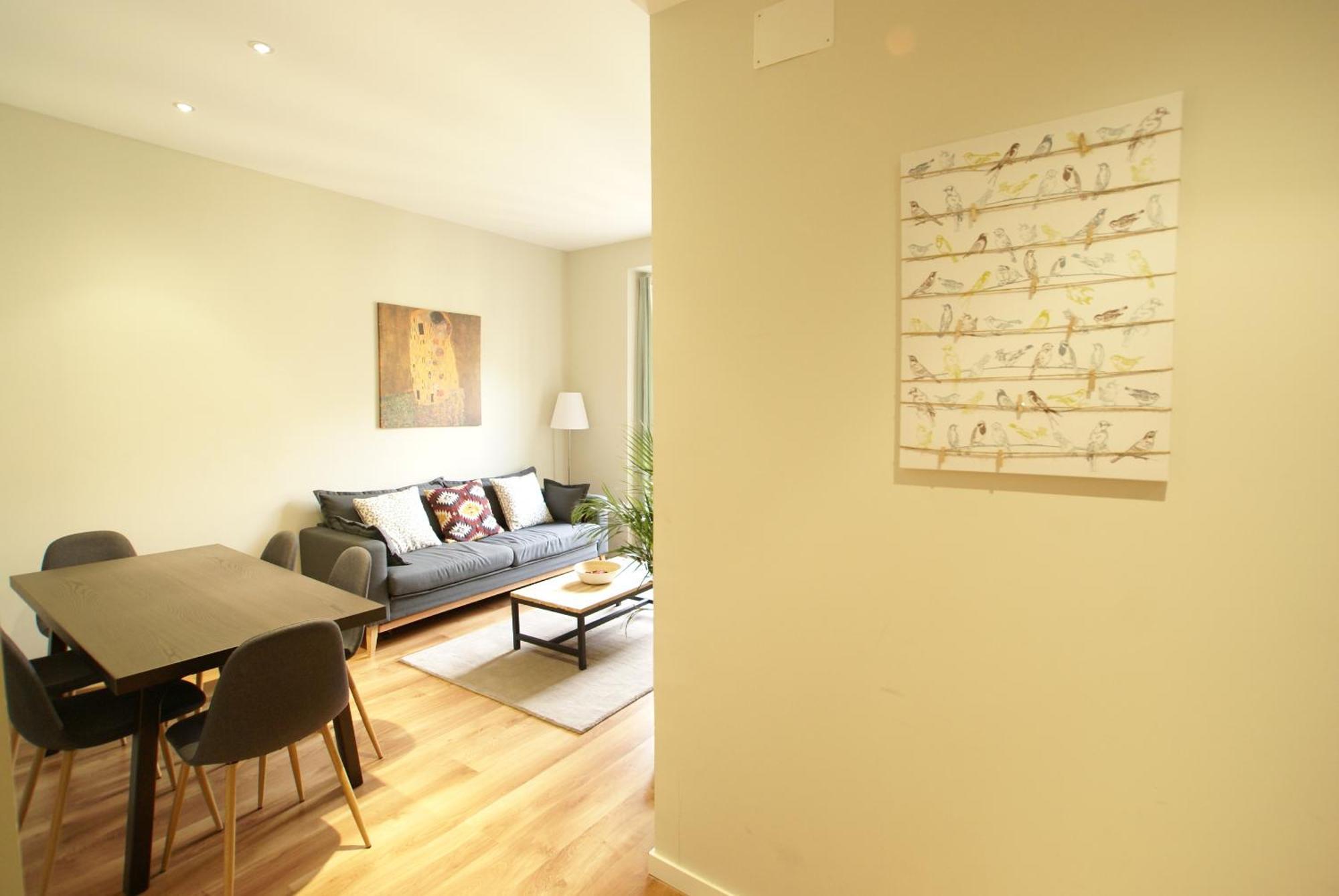 Dplace To Be - Luxury Apartment In Historic Center Мадрид Номер фото